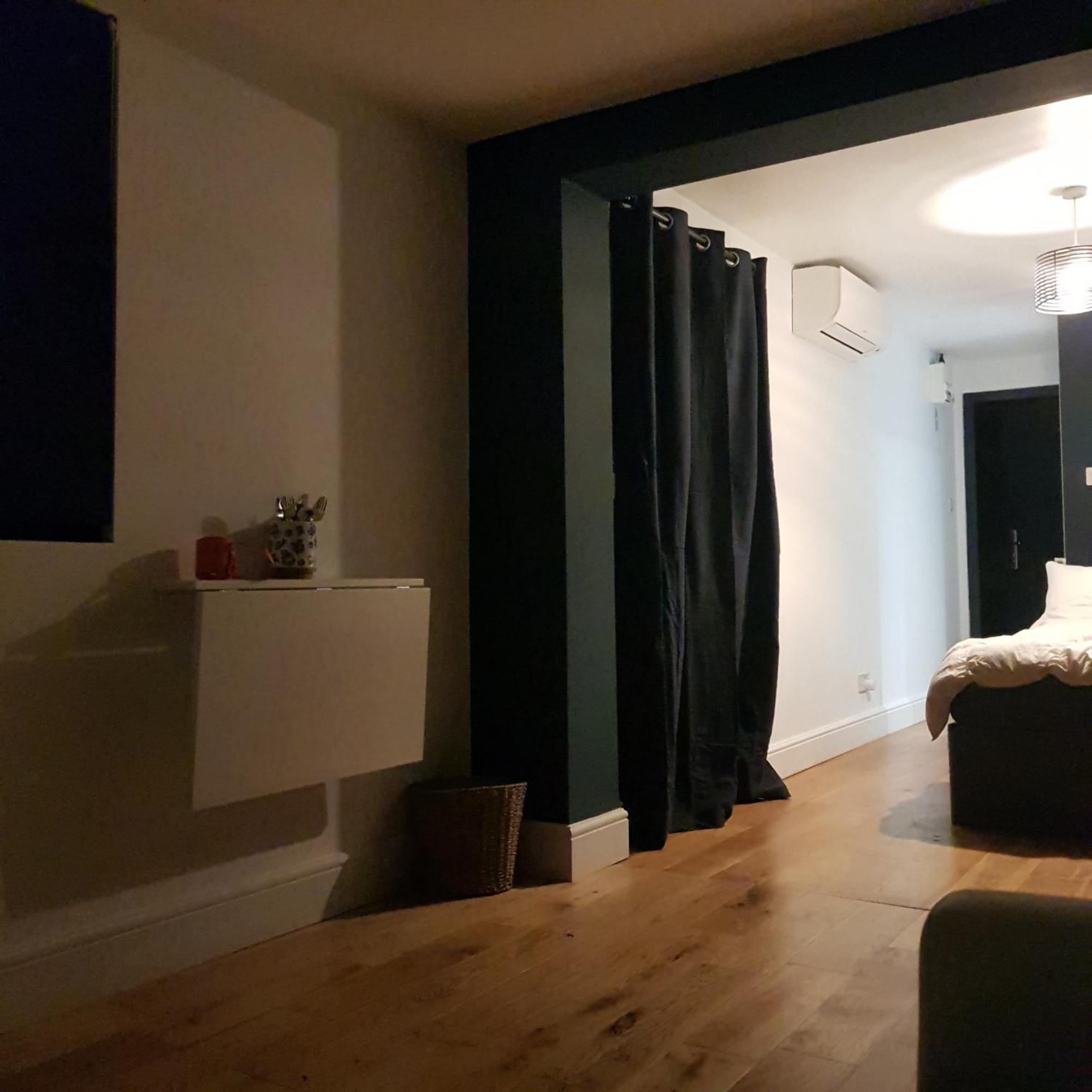 Modern 1-Bed Apartment, Plus Parking, Near Oxford And The Jr Екстериор снимка